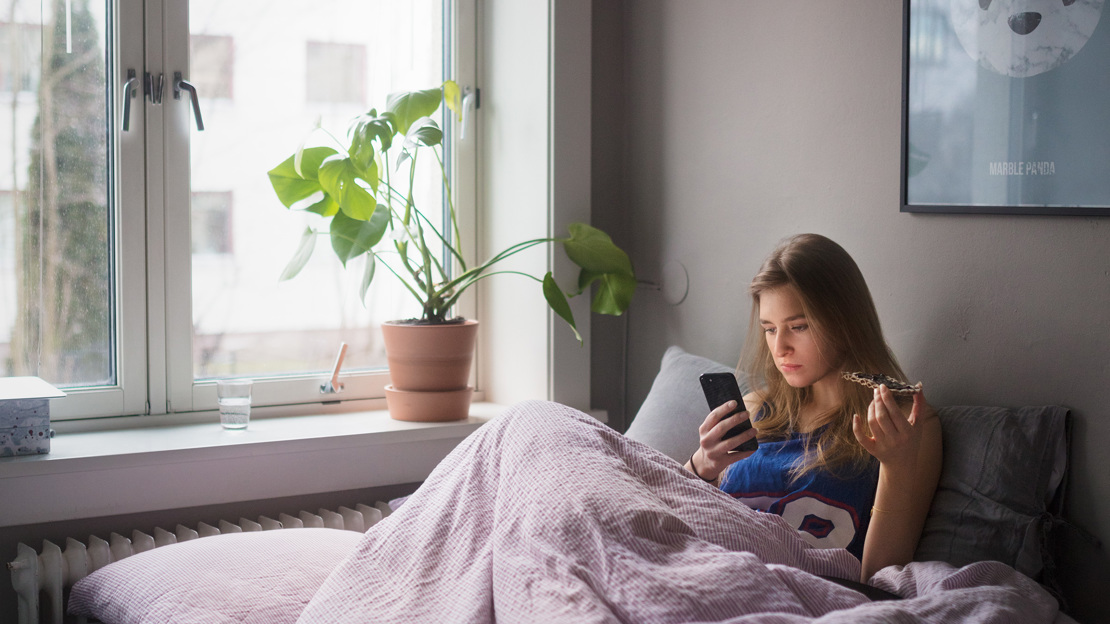 Cupido schiet gat in hand millennials: 6 tips voor een Valentijn zonder financiële zorgen